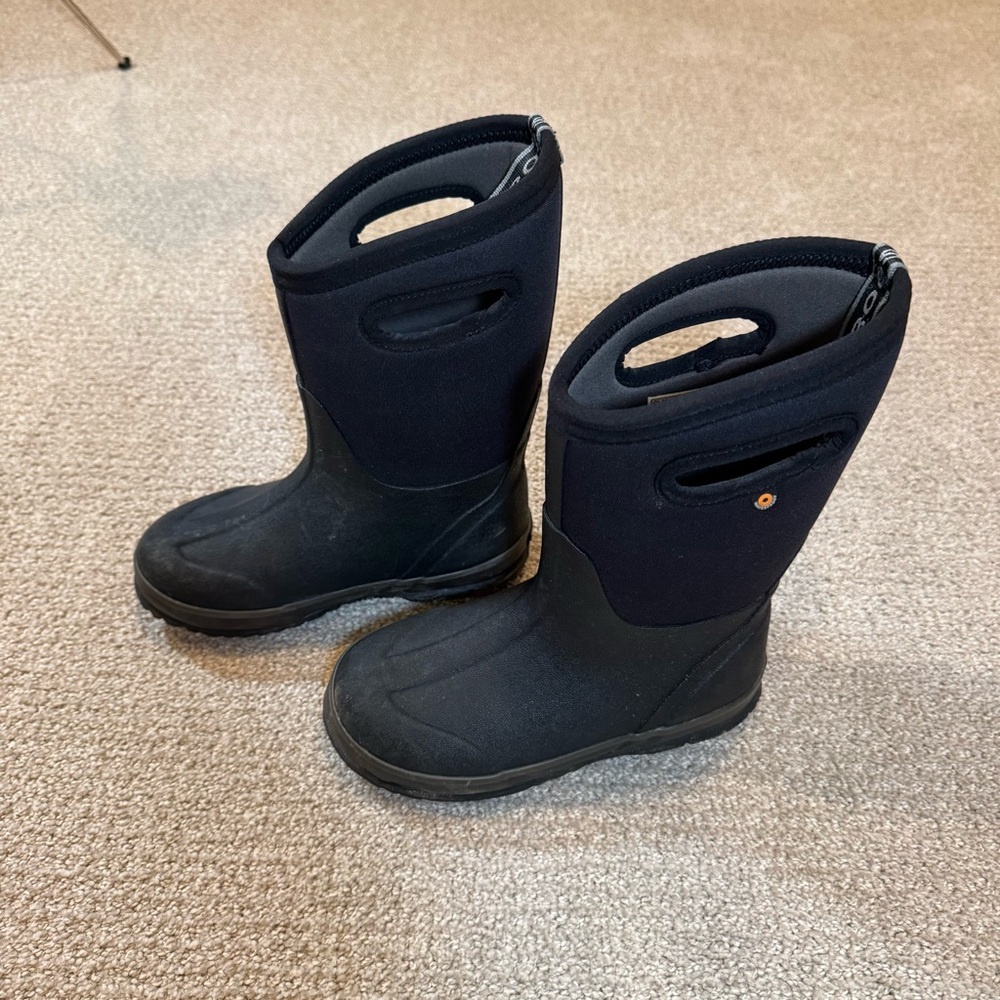Bogs boots youth size 1